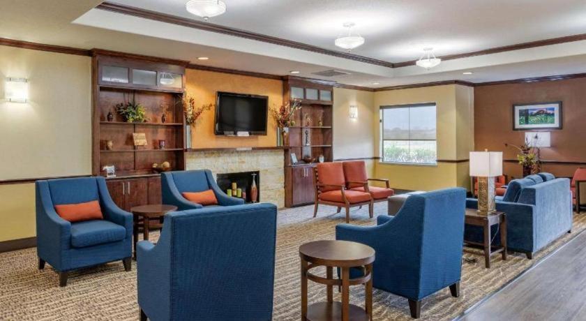 Comfort Inn & Suites Navasota Exterior foto